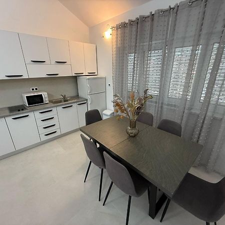 Apartments Andela Petrčane Kültér fotó